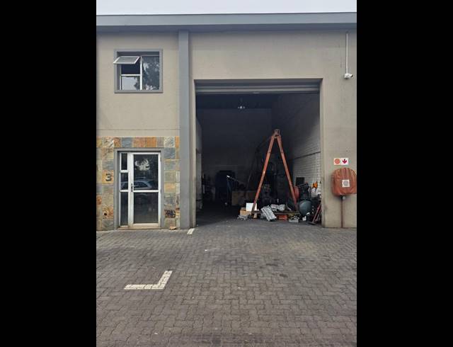 BUSINESS FOR SALE IN CITY DEEP